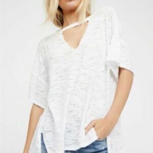#38 WE THE FREE People ~ Oversized XS ~ White JORDAN Choker Relaxed Tshirt